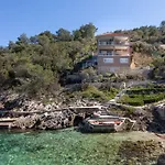 Villa Yucca Bay Korcula *
